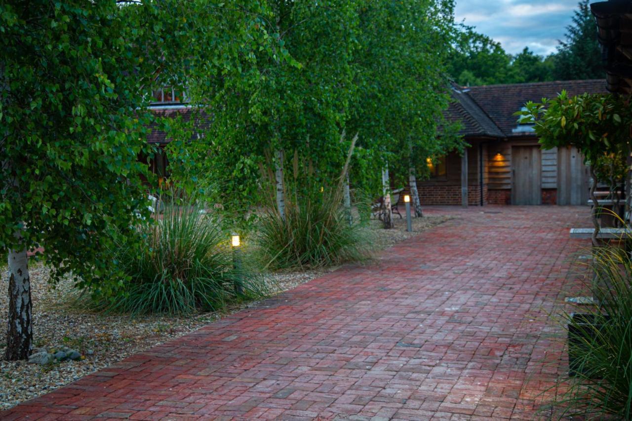 Trading Boundaries Hotel Uckfield Buitenkant foto